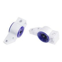 FR LWR CONTROL ARM BRACKET KIT (80 duro/ShA)